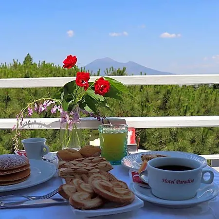 Paradiso 4*