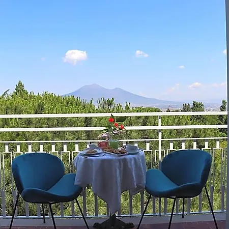Paradiso Hotell 4*